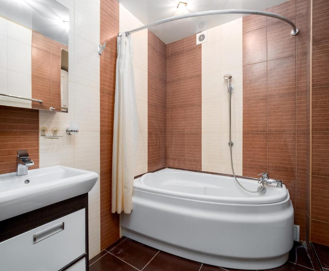 Lux Apartment Gorkiy Park Kharkiv Eksteriør billede