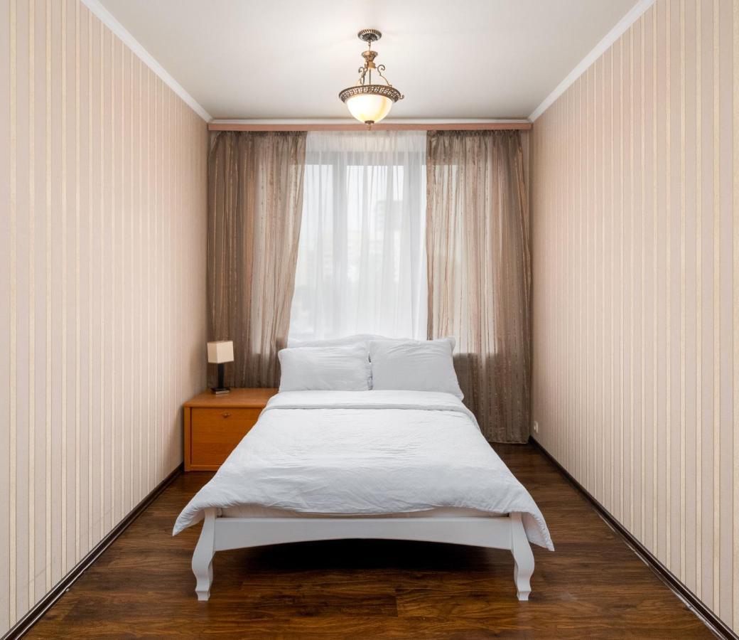 Lux Apartment Gorkiy Park Kharkiv Eksteriør billede