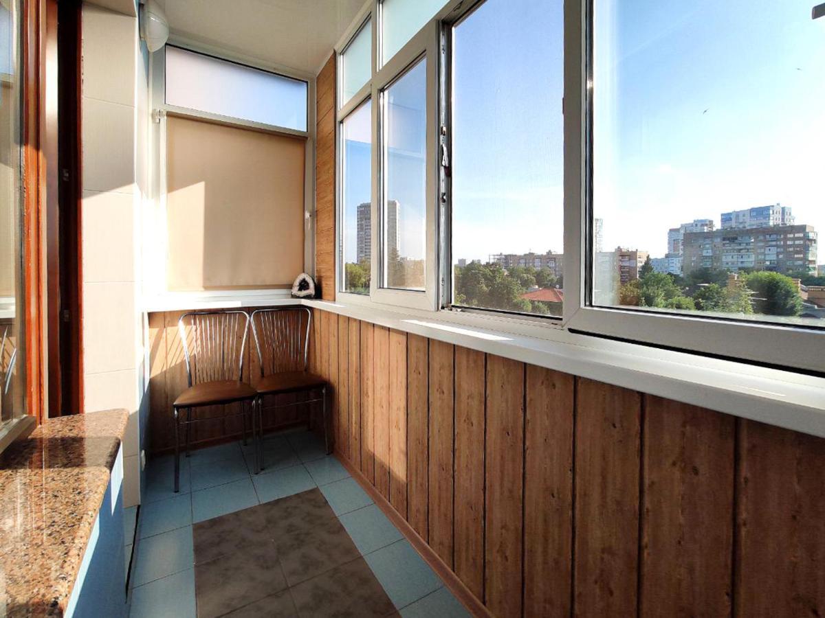 Lux Apartment Gorkiy Park Kharkiv Eksteriør billede